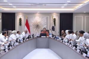 Airlangga Hartarto Berkantor di Kemnaker: Prioritaskan Isu Ketenagakerjaan dan Kebijakan Strategis - Teropong Rakyat