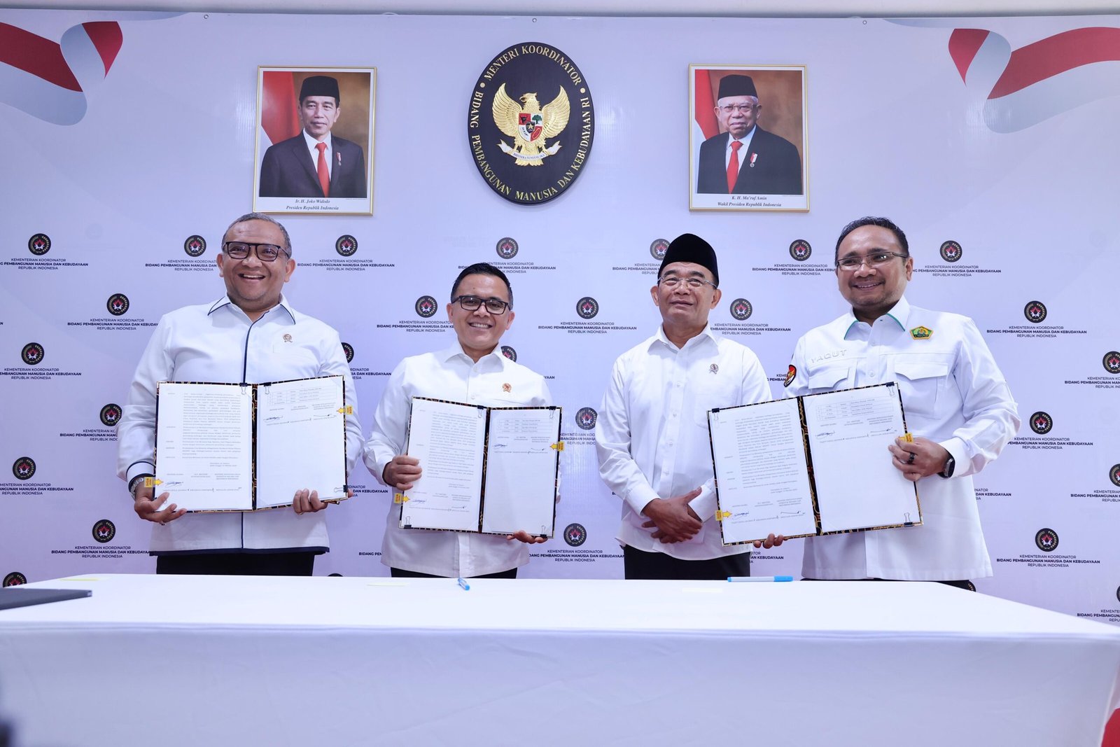 Pemerintah Tetapkan 27 Hari Libur Nasional dan Cuti Bersama 2025: Apa Dampaknya untuk Dunia Usaha dan Pekerja? - Teropongrakyat.co