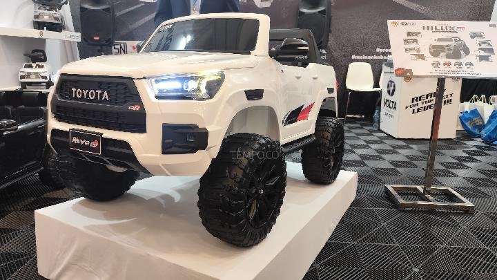 Mainan Anak Toyota Hilux GR Sport Volta Hadir di GJAW 2024, di Banderol Hanya 6 Jutaan - Teropongrakyat.co