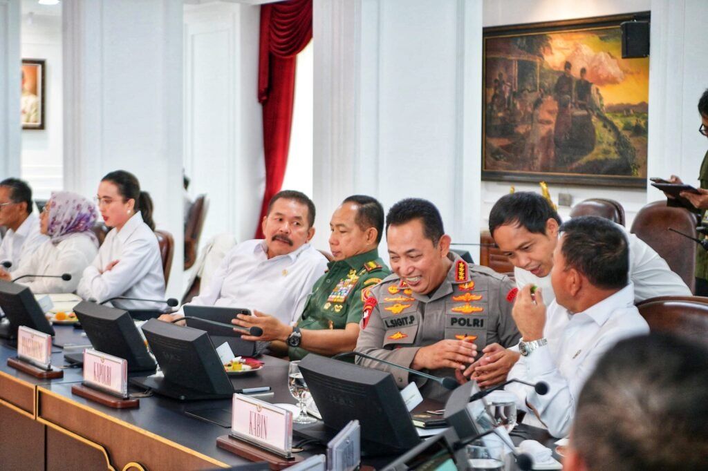 Panglima TNI Hadiri Sidang Kabinet Paripurna Dipimpin Presiden RI - Teropong Rakyat