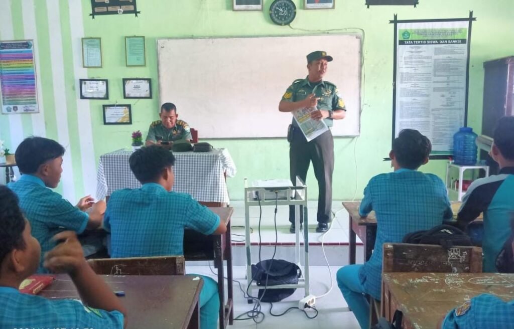 Portal Berita Indonesia dan Dunia Terkini Hari Ini, Update Harian Terbaru, Terlengkap, Tajam, Aktual dan Berimbang. Korem 012/TU Sosialisasikan Pendaftaran Bintara TNI AD Gelombang II, Gratis dan Terbuka Untuk Semua - Teropong Rakyat