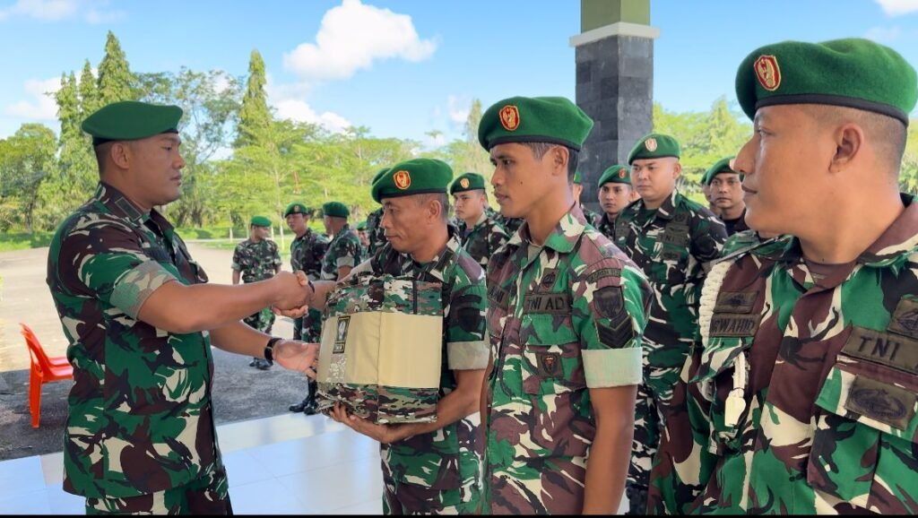Semangat dan Antusias, Prajurit Korem 012/TU Terima Kaporlap Dari Pimpinan TNI AD - Teropong Rakyat