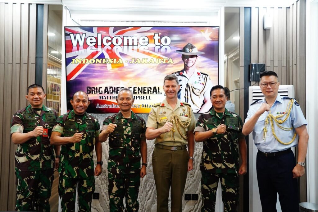 Kasum TNI Terima Courtesy Call Athan Australia Brigjen Matt Campbell - Teropong Rakyat