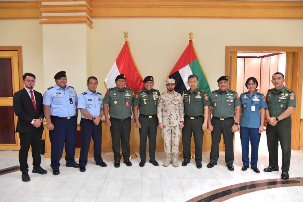 Kunjungan Irjen TNI ke Kementerian Pertahanan UEA Perkuat Kerja Sama Bilateral - Teropong Rakyat