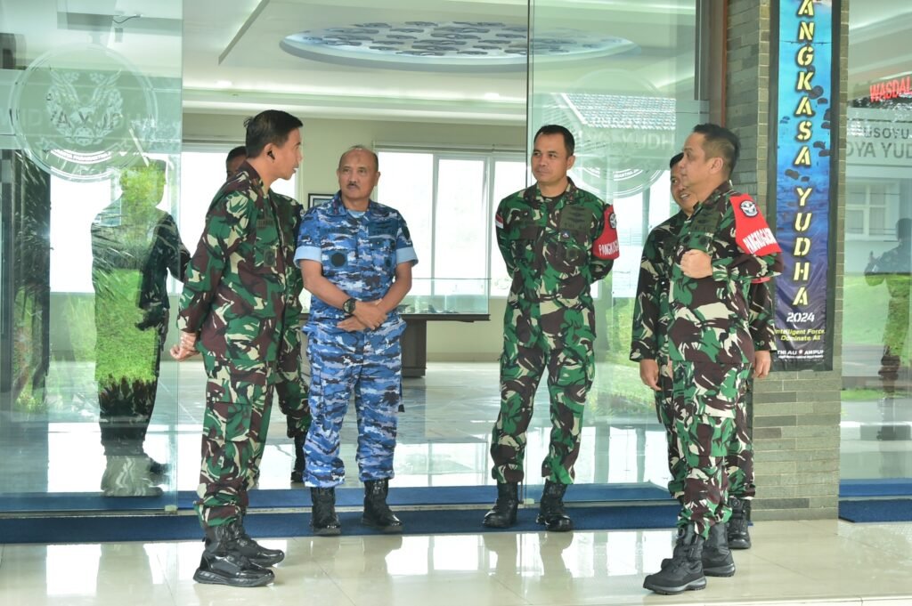 Pangkoopsud II Mengikuti Wargaming, Uji Strategi dan Efektivitas Operasi Udara Pada Latihan Angkasa Yudha 2024 - Teropong Rakyat