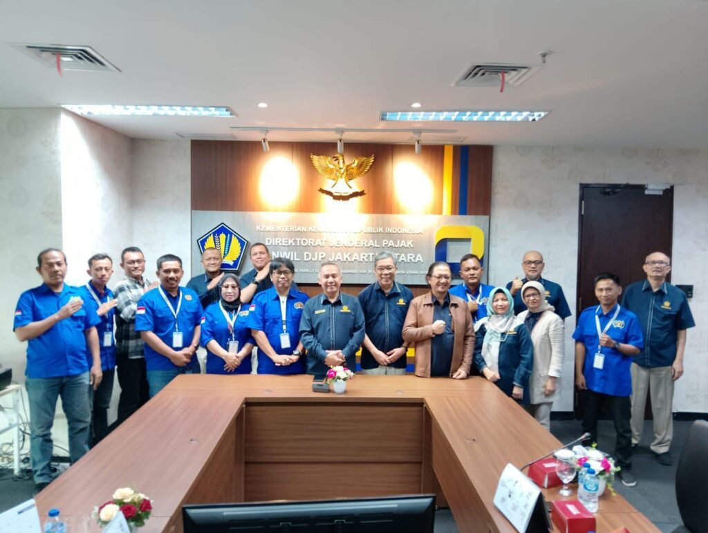 Portal Berita Indonesia dan Dunia Terkini Hari Ini, Update Harian Terbaru, Terlengkap, Tajam, Aktual dan Berimbang. Bangun Sinergitas, PWI Pokja Wali Kota Jakarta Utara Audiensi Dengan DJP Kanwil Jakarta Utara - Teropong Rakyat