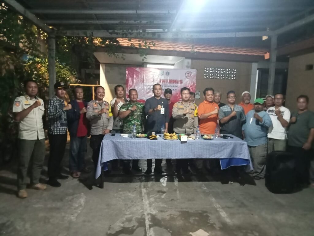Ngopi Kamtibmas, Polsek Kemayoran Sosialisasi Tentang Tawuran dan Serah Terima Sajam - Teropong Rakyat