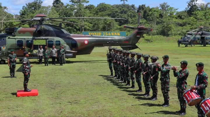 Panglima TNI Sambangi Markas Yonif 754 Kostrad Dalam Rangka Motifasi Semangat Prajurit di Ufuk Timur - Teropongrakyat.co