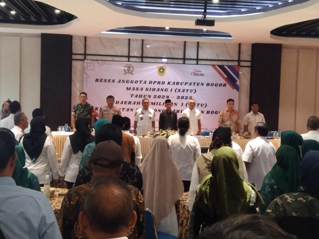 Portal Berita Indonesia dan Dunia Terkini Hari Ini, Update Harian Terbaru, Terlengkap, Tajam, Aktual dan Berimbang. Kapolsek Cibinong Giat COOLING Sistem Hadiri Undangan Reses Anggota DPRD Kabupaten Bogor - Teropong Rakyat