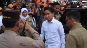 Wapres RI Kunjungi Pengungsian Korban Kebakaran di Kemayoran