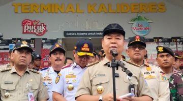 PJ Gubernur DKI Jakarta Teguh Setyabudi Pastikan Perjalan Mudik Libur Nataru di Terminal Kalideres Berjalan Lancar