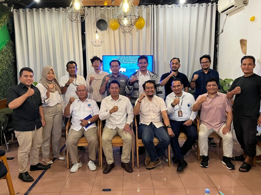 Portal Berita Indonesia dan Dunia Terkini Hari Ini, Update Harian Terbaru, Terlengkap, Tajam, Aktual dan Berimbang. Refleksi Akhir Tahun Serikat Pekerja/Serikat Buruh Sektor Pelabuhan, Penerbangan, dan Transportasi - Teropong Rakyat