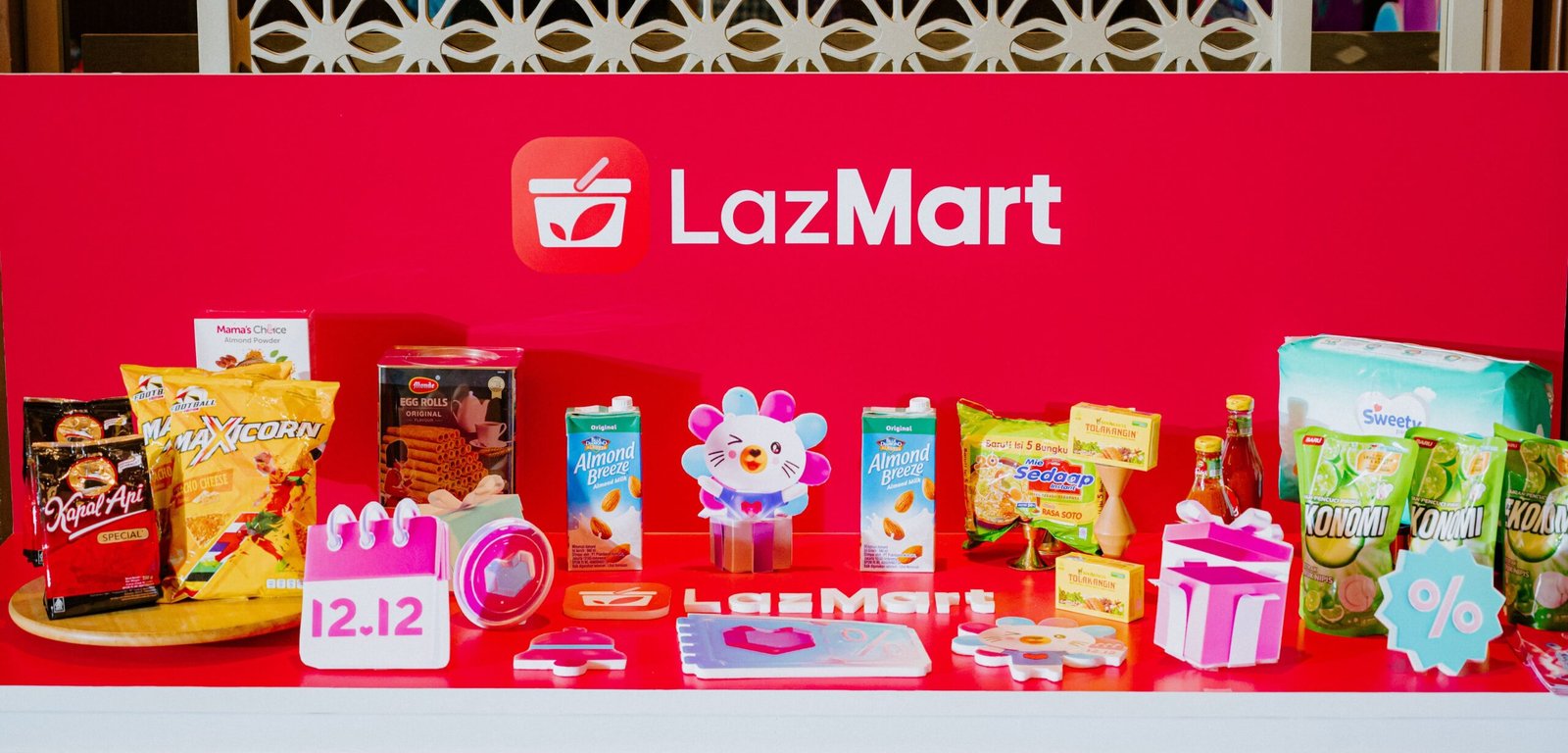 Pesta Diskon Akhir Tahun, Lazada Berikan Promo Besar dan Bagikan 1.200 Produk Hanya Rp12 Ribu di Lazada 12.12 - Teropongrakyat.co