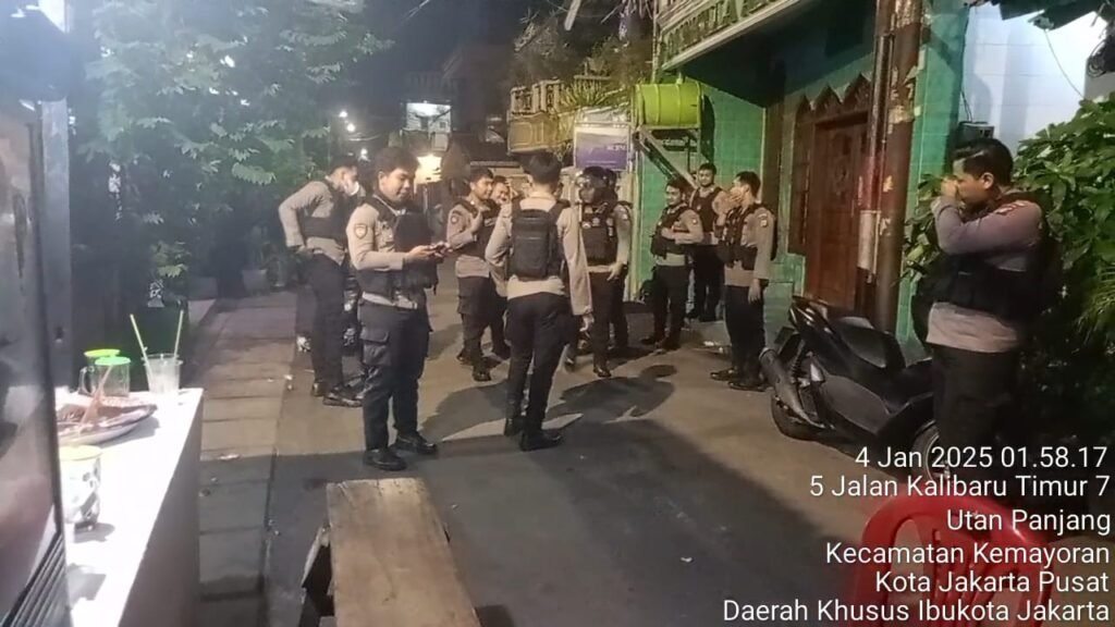Komitmen Menjaga Kemanan Lingkungan Pengurus RT/RW 08 Utan Panjang, Bersinergi Dengan presisi polres Jakarta Pusat. - Teropong Rakyat
