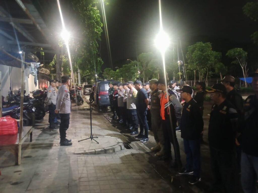 Antisipasi Gangguan Kamtibmas, Polsek Tanjung Priok Gelar Razia Gabungan - Teropong Rakyat