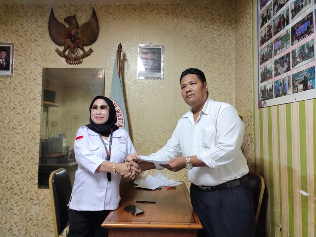 Ambil Formulir Pendaftaran, Massaniah Siap Maju Balon Ketua Balai Wartawan Jakarta Utara - Teropong Rakyat
