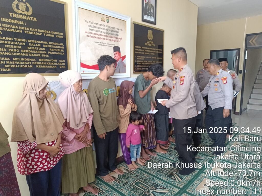 Kapolsek Kali Baru Cilincing, Peduli Anak Yatim Piatu - Teropongrakyat.co