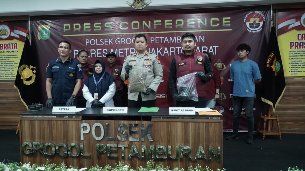 Portal Berita Indonesia dan Dunia Terkini Hari Ini, Update Harian Terbaru, Terlengkap, Tajam, Aktual dan Berimbang. Bayi Kritis Ditelantarkan di RS Dikawasan Grogol hingga Meninggal, Orang Tua Diamankan di Kost Daerah Tambora - Teropong Rakyat