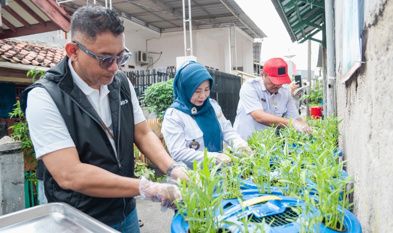 Pelindo Solusi Logistik Wujudkan Pembangunan Berkelanjutan melalui TJSL - Teropongrakyat.co