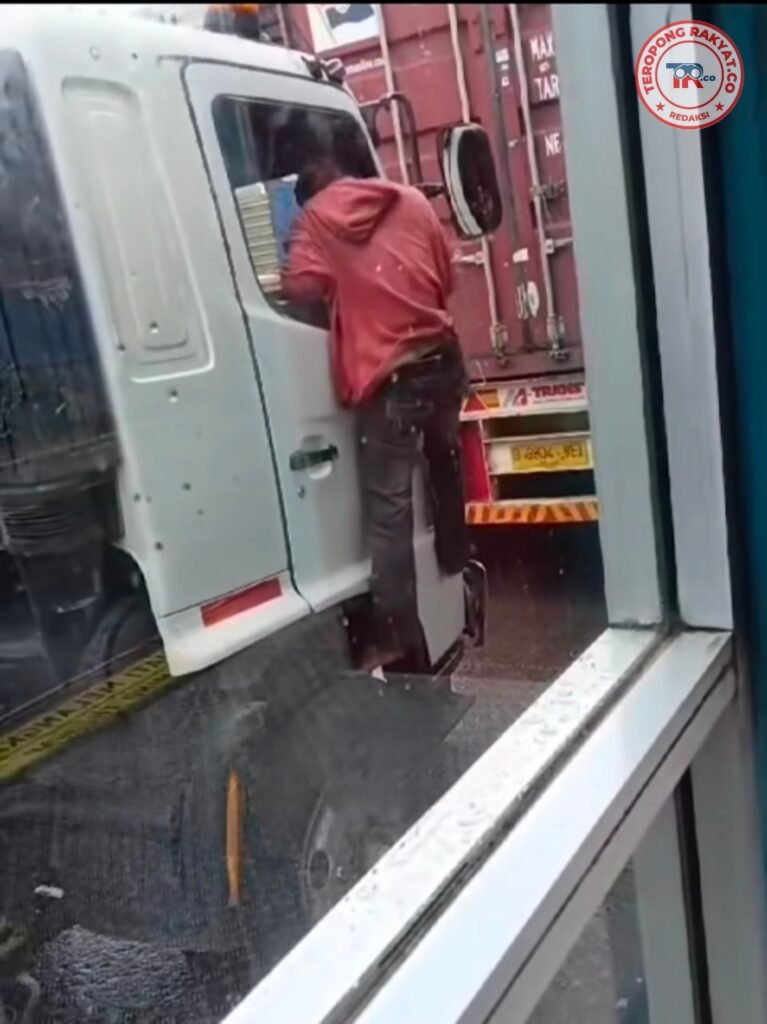 Aksi Premanisme di Jalan Enggano, Tanjung Priok, Jadi Sorotan Warga - Teropong Rakyat