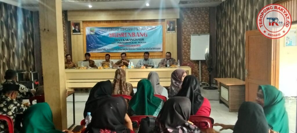 Portal Berita Indonesia dan Dunia Terkini Hari Ini, Update Harian Terbaru, Terlengkap, Tajam, Aktual dan Berimbang. KADES Karanghaur Laksanakan Giat MUSRENBANGDES Tahun 2025 - Teropong Rakyat