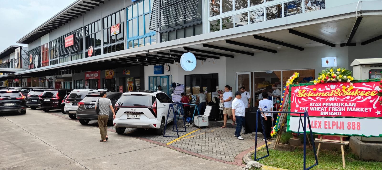 Culinary Duo: Gupta Sitorus dan Primo Rizky Kembali Luncurkan Brand F&B Terbarunya, The Wheat