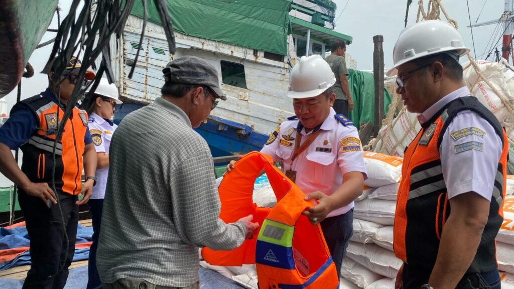 KSOP Sunda Kelapa Dukung Kegiatan STIP Sosialisasikan Pemenuhan Aspek Keselamatan Pelayaran  - Teropong Rakyat