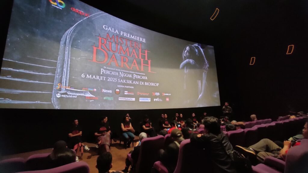 Portal Berita Indonesia dan Dunia Terkini Hari Ini, Update Harian Terbaru, Terlengkap, Tajam, Aktual dan Berimbang. Misteri Rumah Darah: Teror dari Masa Lalu yang Kembali Menghantui! - Teropong Rakyat