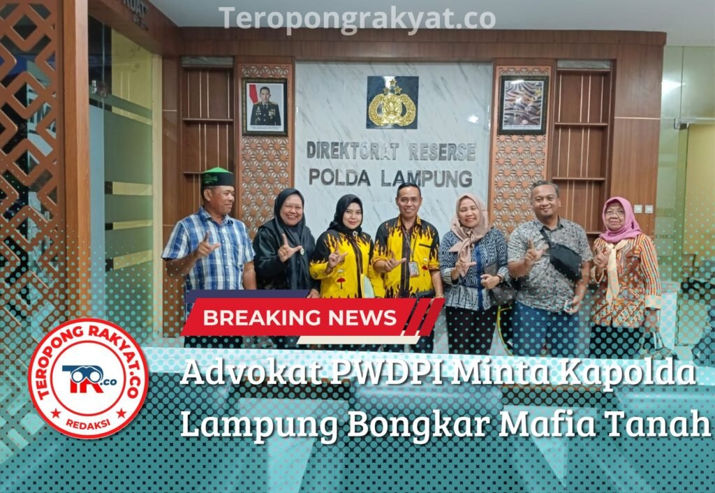 Portal Berita Indonesia dan Dunia Terkini Hari Ini, Update Harian Terbaru, Terlengkap, Tajam, Aktual dan Berimbang. Advokat PWDPI Minta Kapolda Lampung Bongkar Mafia Tanah di Rawa Jitu Utara Sampai Keakarnya - Teropong Rakyat