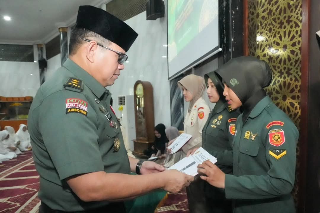 Portal Berita Indonesia dan Dunia Terkini Hari Ini, Update Harian Terbaru, Terlengkap, Tajam, Aktual dan Berimbang. Makostrad Peringati Nuzulul Qur’an 1446 H/2025 M - Teropongrakyat.co