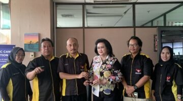 Dokter Gigi Di Dinsos DKI Jakarta Dapat Penghargaan Dari Rekan Indonesia