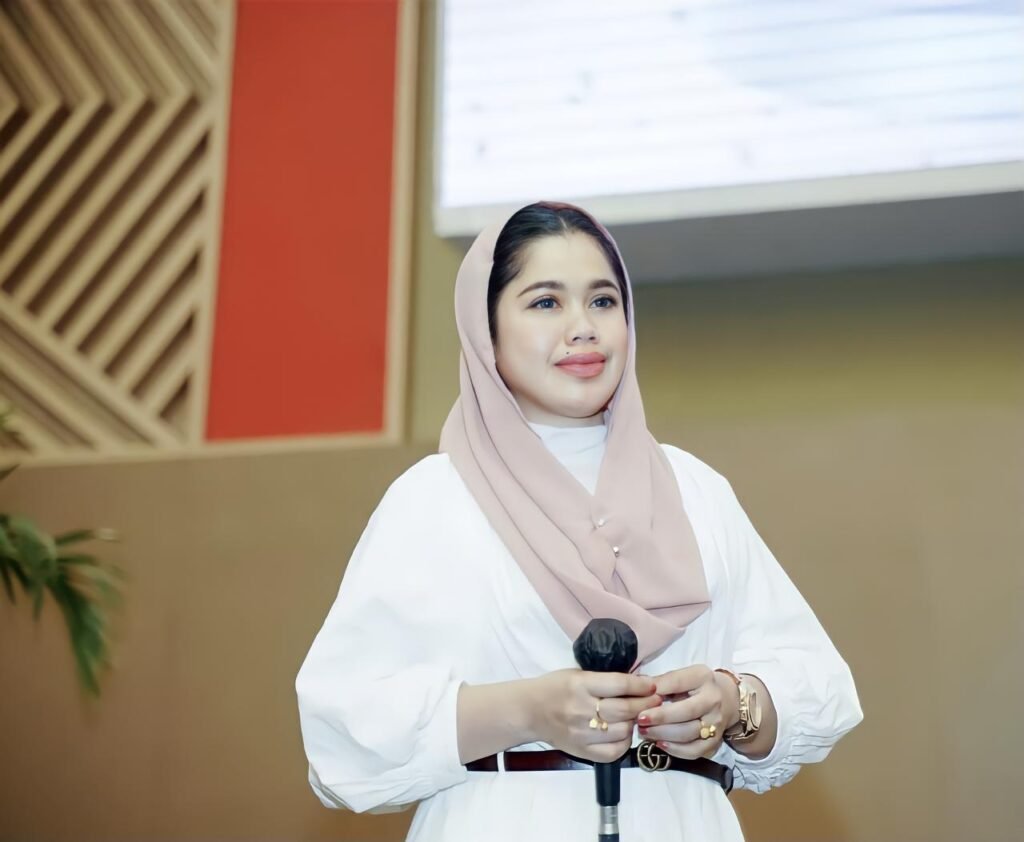 Portal Berita Indonesia dan Dunia Terkini Hari Ini, Update Harian Terbaru, Terlengkap, Tajam, Aktual dan Berimbang. Dukungan Suami dengan Pijat Oksitosin Bantu Kelancaran ASI, Studi Ungkap Manfaat Besar - Teropong Rakyat