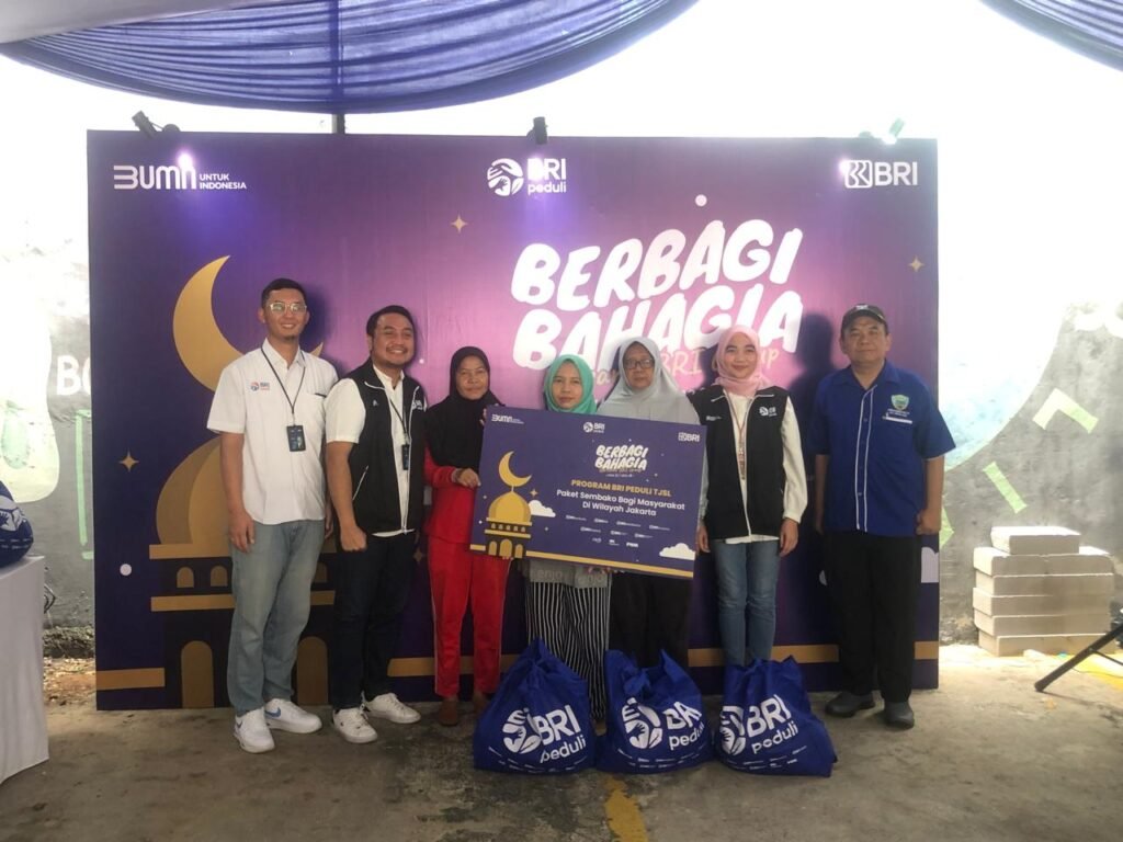Portal Berita Indonesia dan Dunia Terkini Hari Ini, Update Harian Terbaru, Terlengkap, Tajam, Aktual dan Berimbang. BRI Berkomitmen Hadir Untuk Masyarakat Dengan Pelayanan Perbankan Dan Program Sosial - Teropong Rakyat