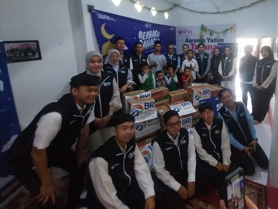 Portal Berita Indonesia dan Dunia Terkini Hari Ini, Update Harian Terbaru, Terlengkap, Tajam, Aktual dan Berimbang. Ramadhan Penuh Berkah BRI BO Tangerang Ahmad Yani & BRI RO Jakarta 3 Berikan Bantuan Sembako - Teropong Rakyat