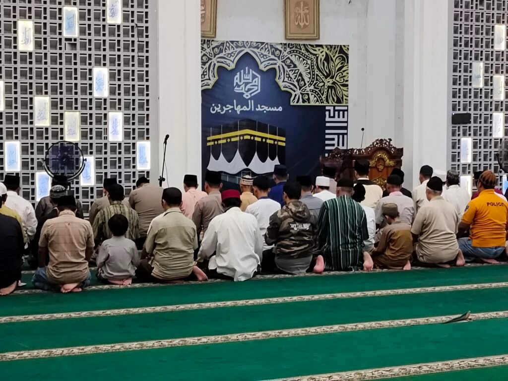 Giat Sholat Tarawih Bersama Kapolres Metro Jakarta Utara, Masyarakat Rusunawa Nagrak Antusias Hadiri Acara - Teropongrakyat.co