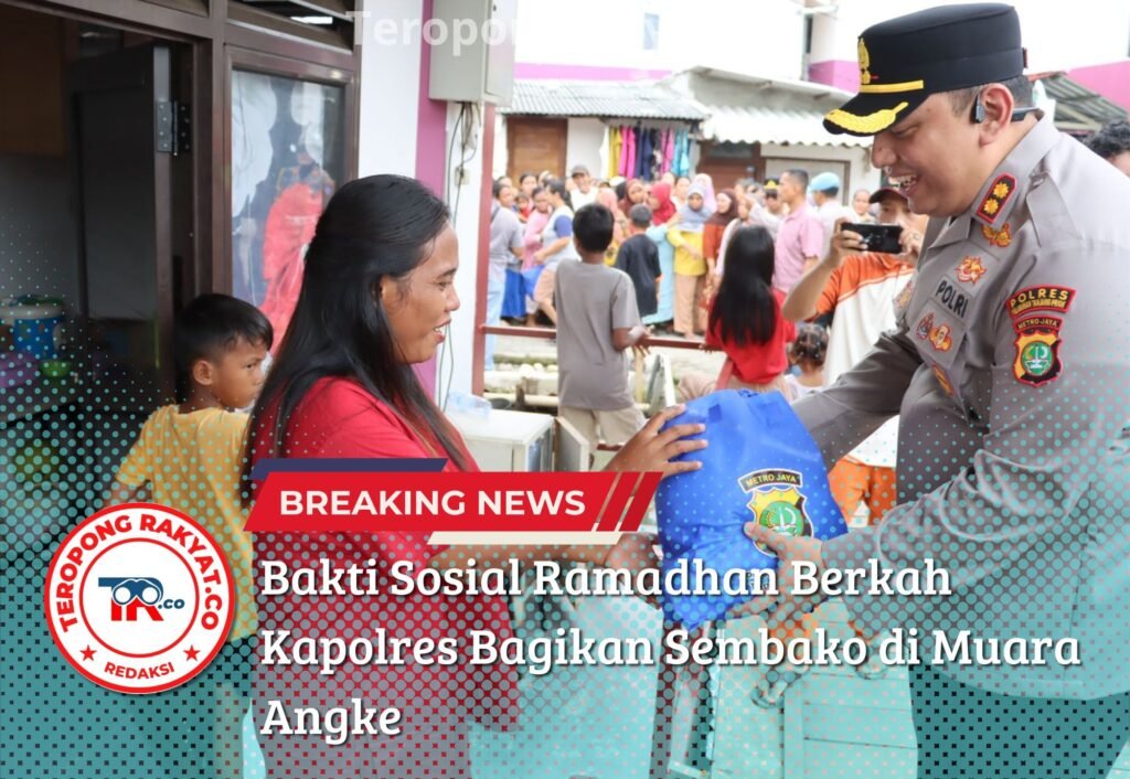 Portal Berita Indonesia dan Dunia Terkini Hari Ini, Update Harian Terbaru, Terlengkap, Tajam, Aktual dan Berimbang. Bakti Sosial Ramadhan Berkah Kapolres Bagikan Sembako di Muara Angke - Teropong Rakyat