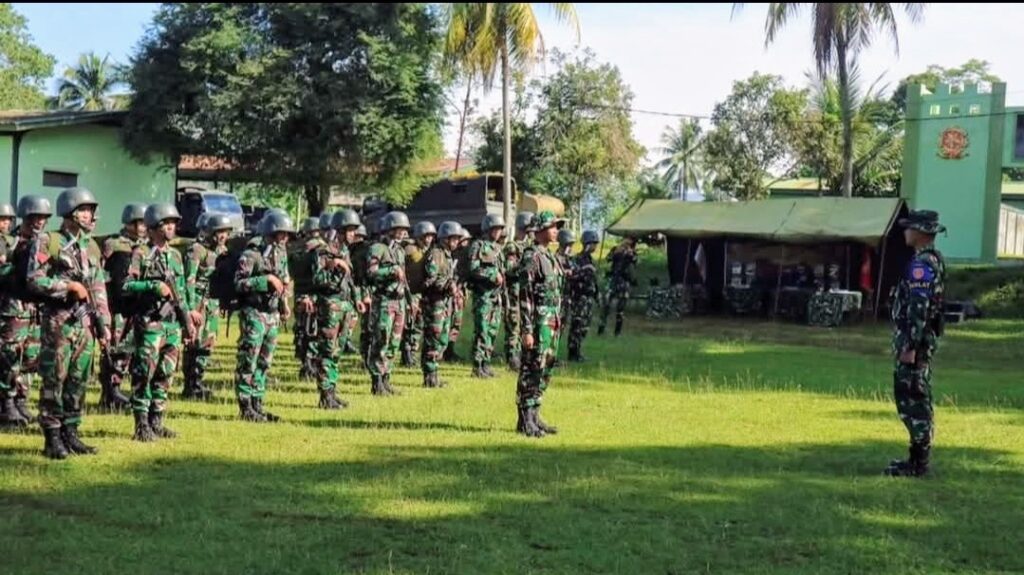 Portal Berita Indonesia dan Dunia Terkini Hari Ini, Update Harian Terbaru, Terlengkap, Tajam, Aktual dan Berimbang. Yonarmed 13 Kostrad Gelar Uji Terampil Jabatan Cuk/Ru/Pok di Sukabumi - Teropong Rakyat