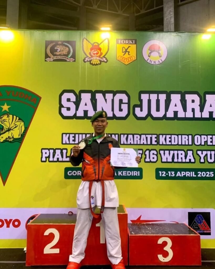 Portal Berita Indonesia dan Dunia Terkini Hari Ini, Update Harian Terbaru, Terlengkap, Tajam, Aktual dan Berimbang. Jawara Karate Yonarmed 13 Nanggala Menjadi yang Terbaik di Kejurnas Danbrigif 16 Cup 202 - Teropong Rakyat