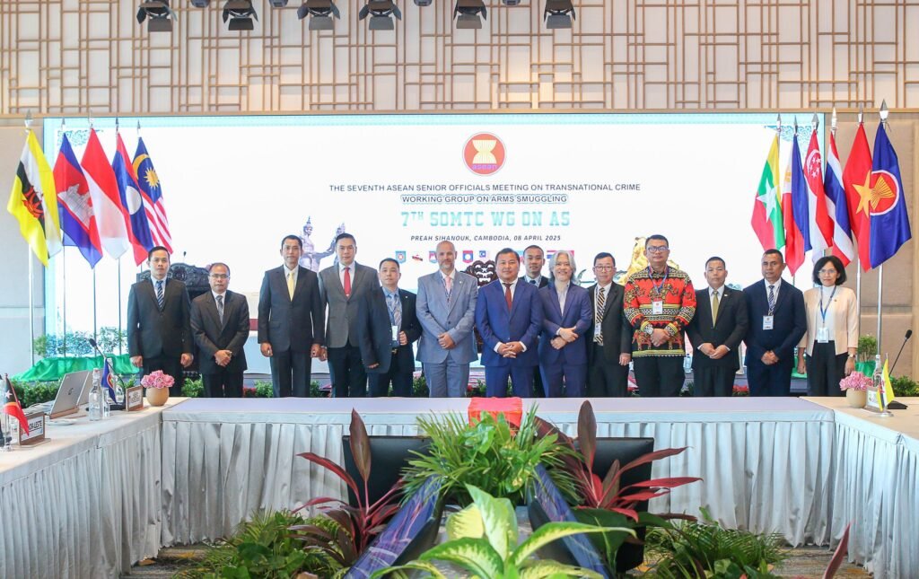 Delegasi Polri Hadiri Pertemuan ASEAN SOMTC Working Group on Arms Smuggling di Kamboja - Teropong Rakyat
