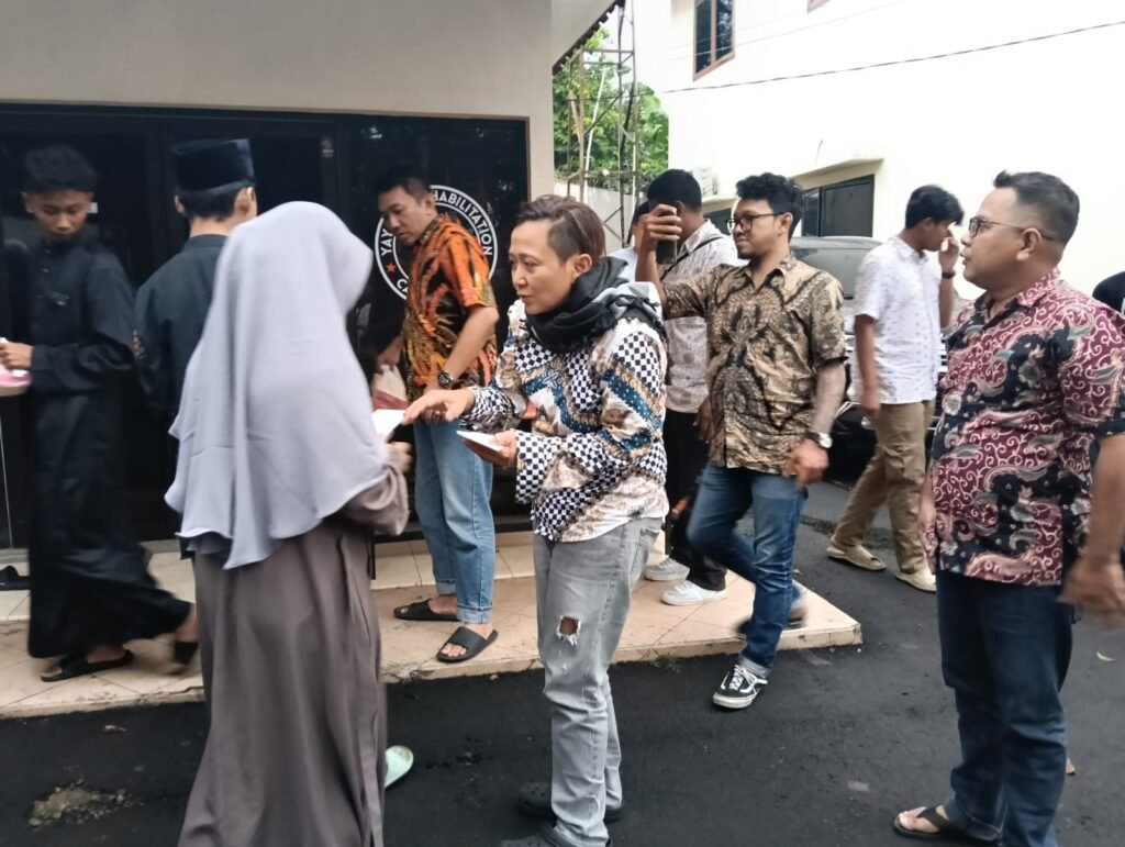 Portal Berita Indonesia dan Dunia Terkini Hari Ini, Update Harian Terbaru, Terlengkap, Tajam, Aktual dan Berimbang. Yayasan Cakra Sehati Gelar Halal Bihalal dan Santunan Anak Yatim - Teropong Rakyat