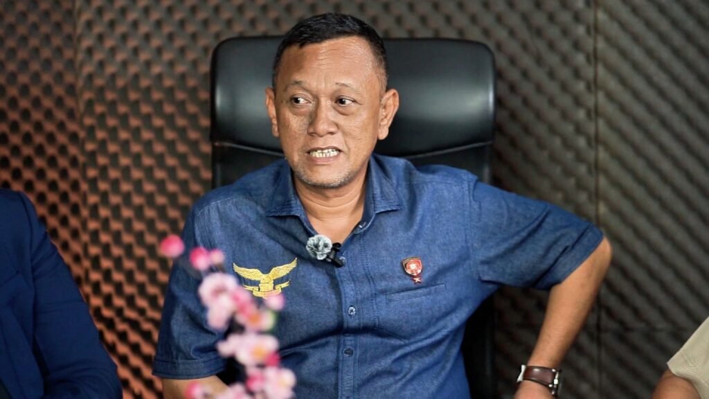Portal Berita Indonesia dan Dunia Terkini Hari Ini, Update Harian Terbaru, Terlengkap, Tajam, Aktual dan Berimbang. Indonesia Tetap Terang dan Semakin Gemilang Jika Kita Semua Mau Menerima Kritik dari Seluruh Elemen Masyarakat - Teropong Rakyat