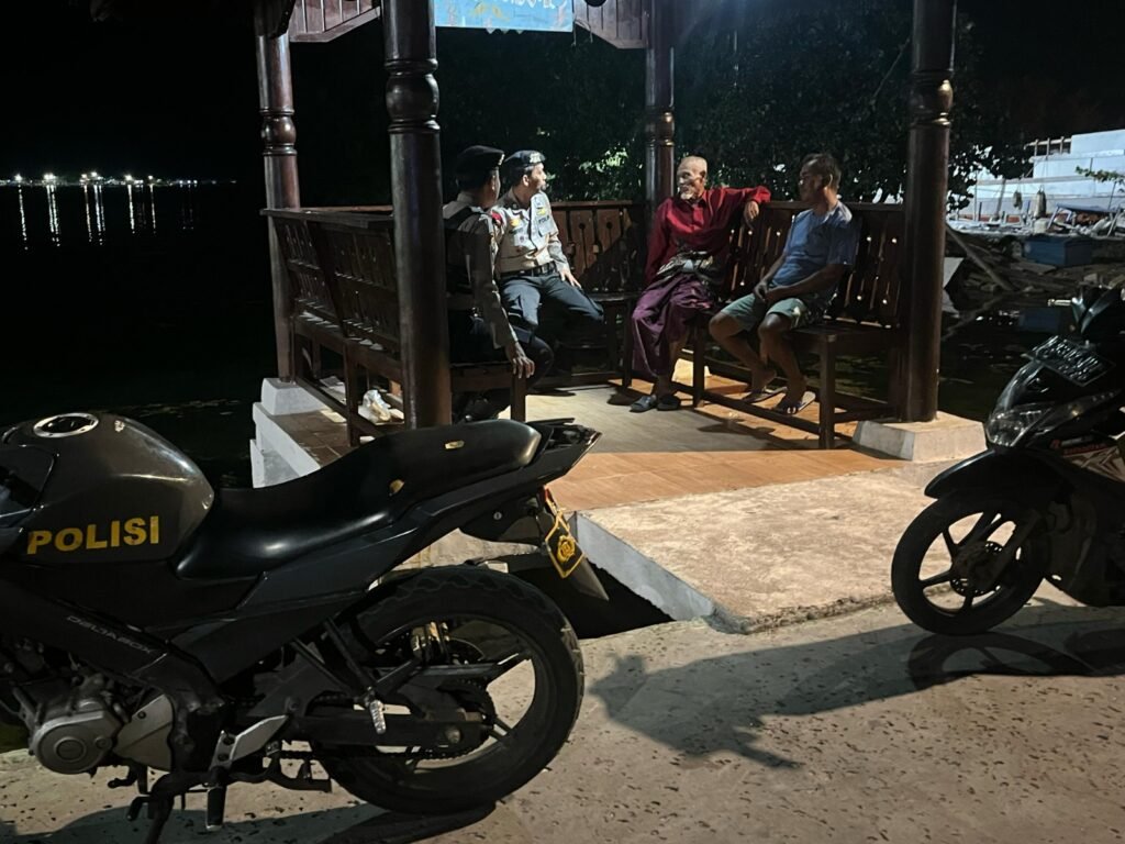 Humanis, Polsek Kepulauan Seribu Utara Himbau Warga Hindari Judi Online dan Cegah Tawuran - Teropong Rakyat