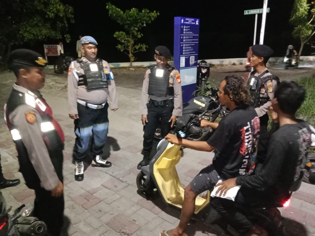 Polsek Kepulauan Seribu Utara Patroli Malam Humanis dalam Rangka Operasi Berantas Jaya