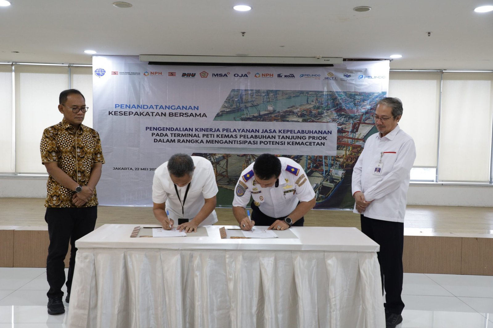Kesepakatan Bersama untuk Pengendalian Kinerja Pelayanan Jasa Kepelabuhanan di Tanjung Priok - Teropongrakyat.co