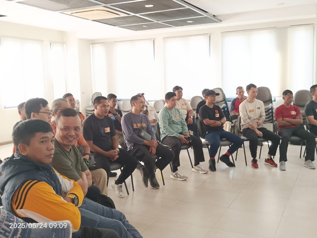 Portal Berita Indonesia dan Dunia Terkini Hari Ini, Update Harian Terbaru, Terlengkap, Tajam, Aktual dan Berimbang. Bersama Komisi Kespel Tim Relawan EDR Kajadu Ikuti Pelatihan Peningkatan Kapasitas untuk Tiingkatkan Kemampuan Penyelamatan - Teropong Rakyat