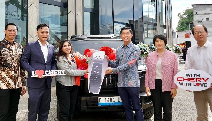 Portal Berita Indonesia dan Dunia Terkini Hari Ini, Update Harian Terbaru, Terlengkap, Tajam, Aktual dan Berimbang. Chery Arta Bekasi Barat Di Klaim Jadi Diler Terbesar se Jabodetabek - Teropong Rakyat