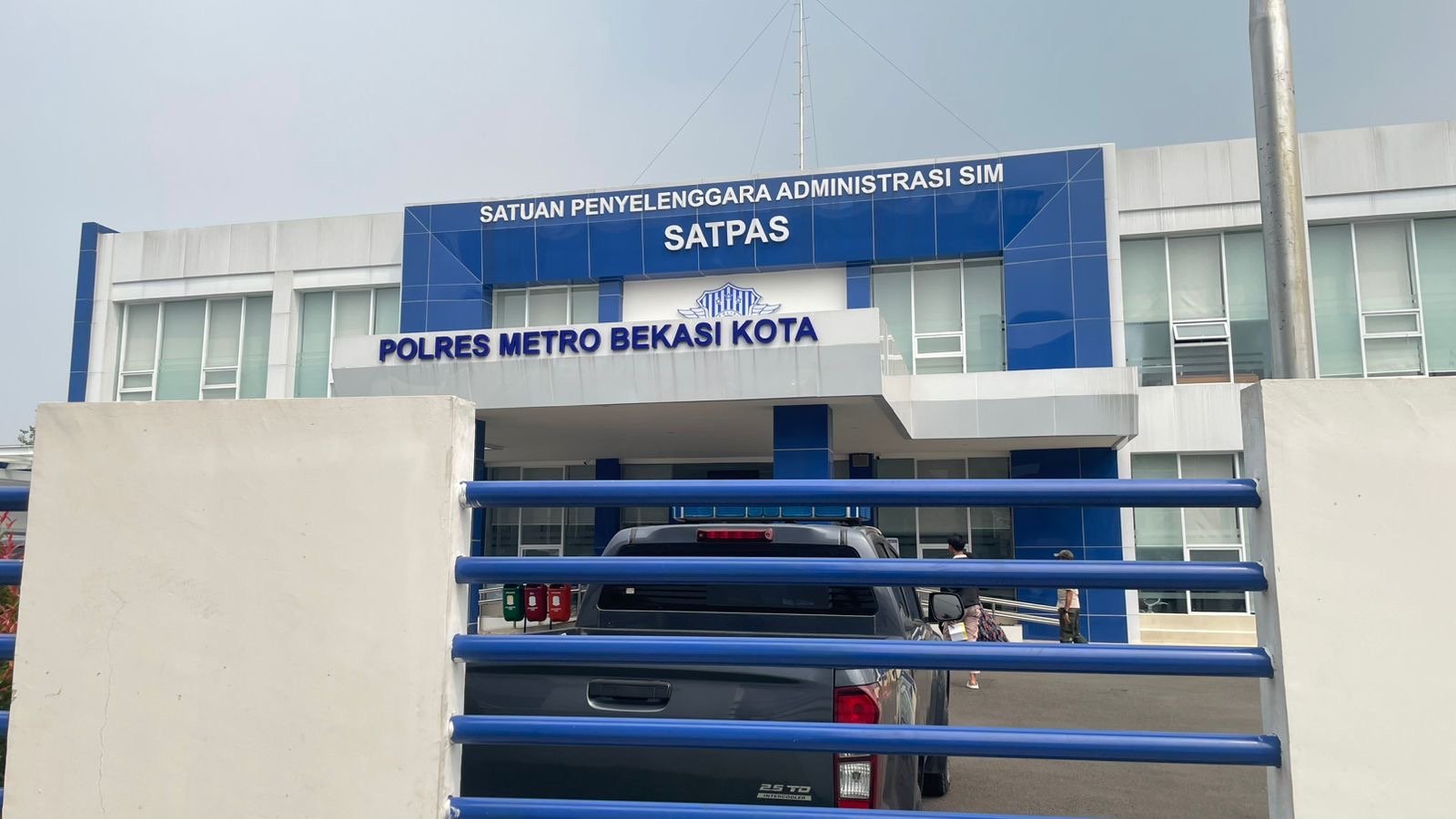 Praktik Calo dan Bagi-Bagi Amplop di Satpas Bekasi Kota Masih Menjamur, APH Sengaja Tutup Mata?