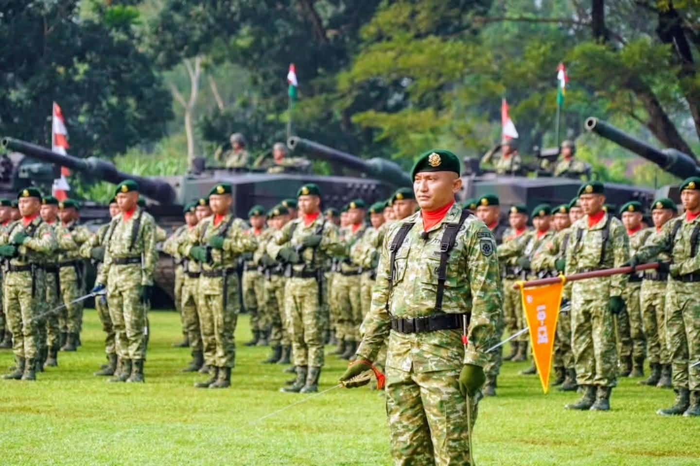 Portal Berita Indonesia dan Dunia Terkini Hari Ini, Update Harian Terbaru, Terlengkap, Tajam, Aktual dan Berimbang. Estafet Kepemimpinan Yonkav 8 Kostrad, Momentum Prestisius Dalam Rangka Regenerasi dan Sinergi Baru - Teropongrakyat.co