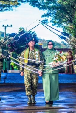 Tradisi Penyambutan Komandan Baru Batalyon Arhanud 16 Kostrad