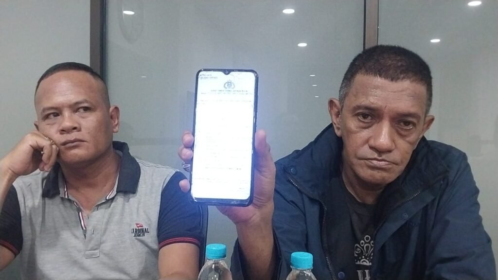 Portal Berita Indonesia dan Dunia Terkini Hari Ini, Update Harian Terbaru, Terlengkap, Tajam, Aktual dan Berimbang. Diduga Keras Mafia Tanah Bermain !!!, Ingin Mensertifikatkan Tanah Milik PT Tarumah Indah di Cakung Jakarta Timur - Teropong Rakyat